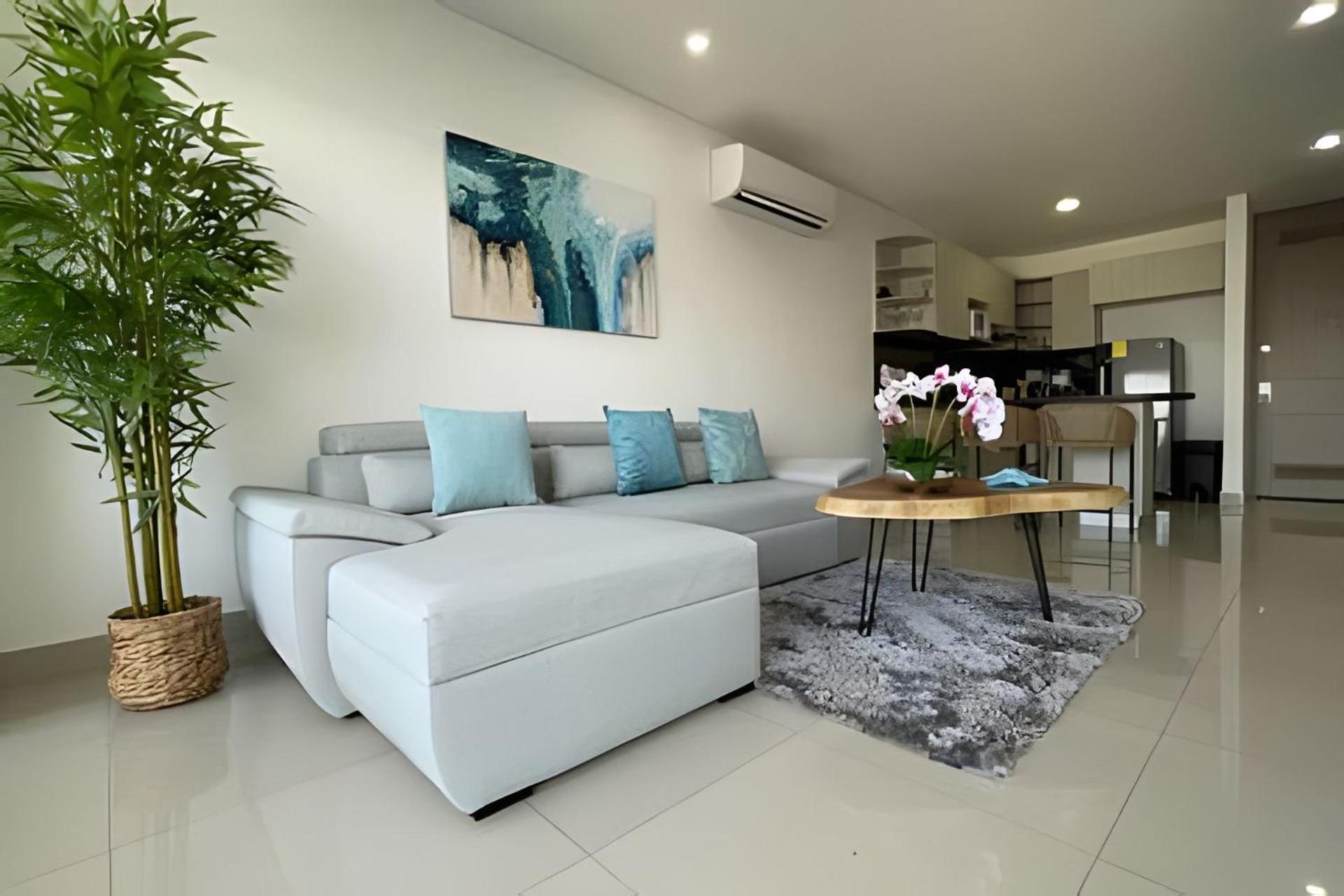 Infinitum Spectacular 23rd Floor 1 Bedroom Apartment *