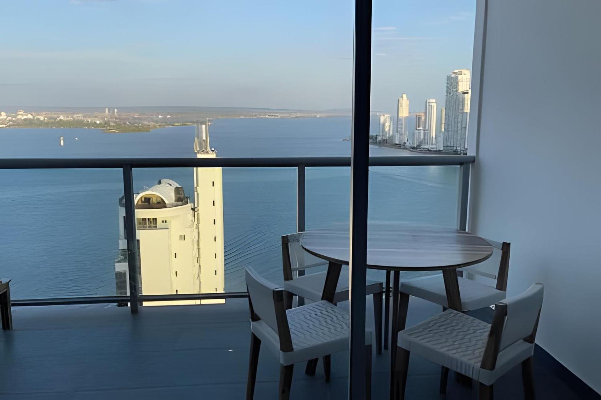 Infinitum Spectacular 23rd Floor 1 Bedroom *