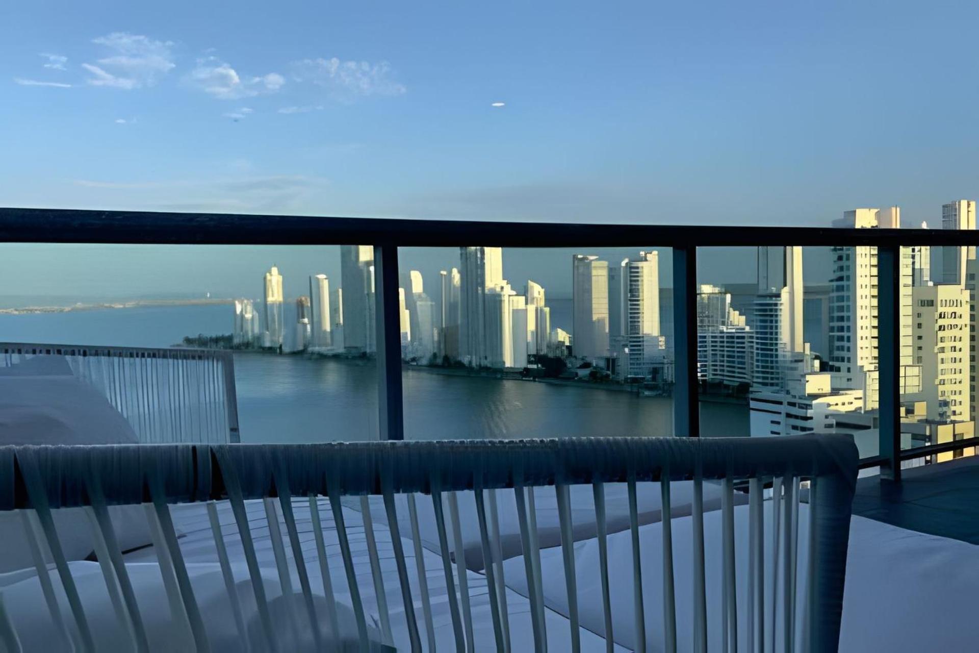 Infinitum Spectacular 23rd Floor 1 Bedroom * Cartagena