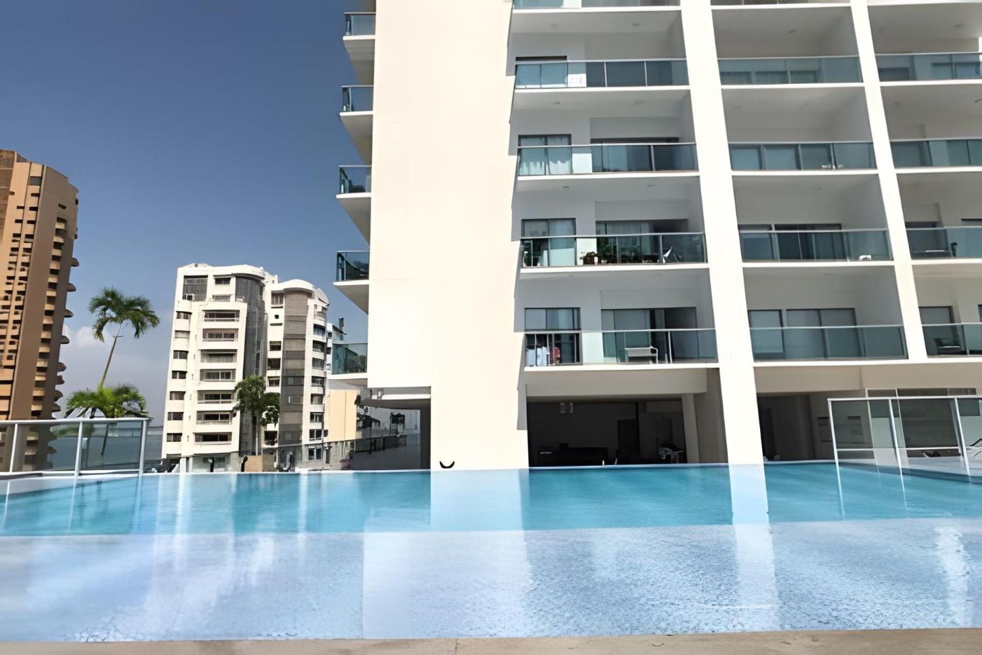 Infinitum Spectacular 23rd Floor 1 Bedroom *