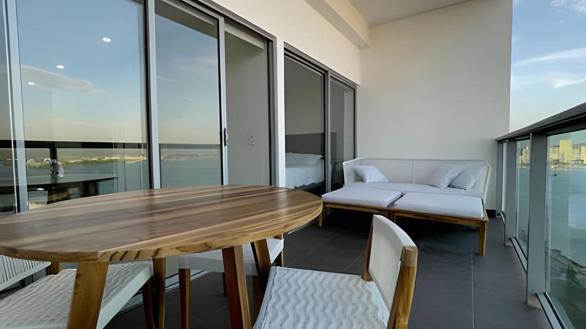Infinitum Spectacular 23rd Floor 1 Bedroom *