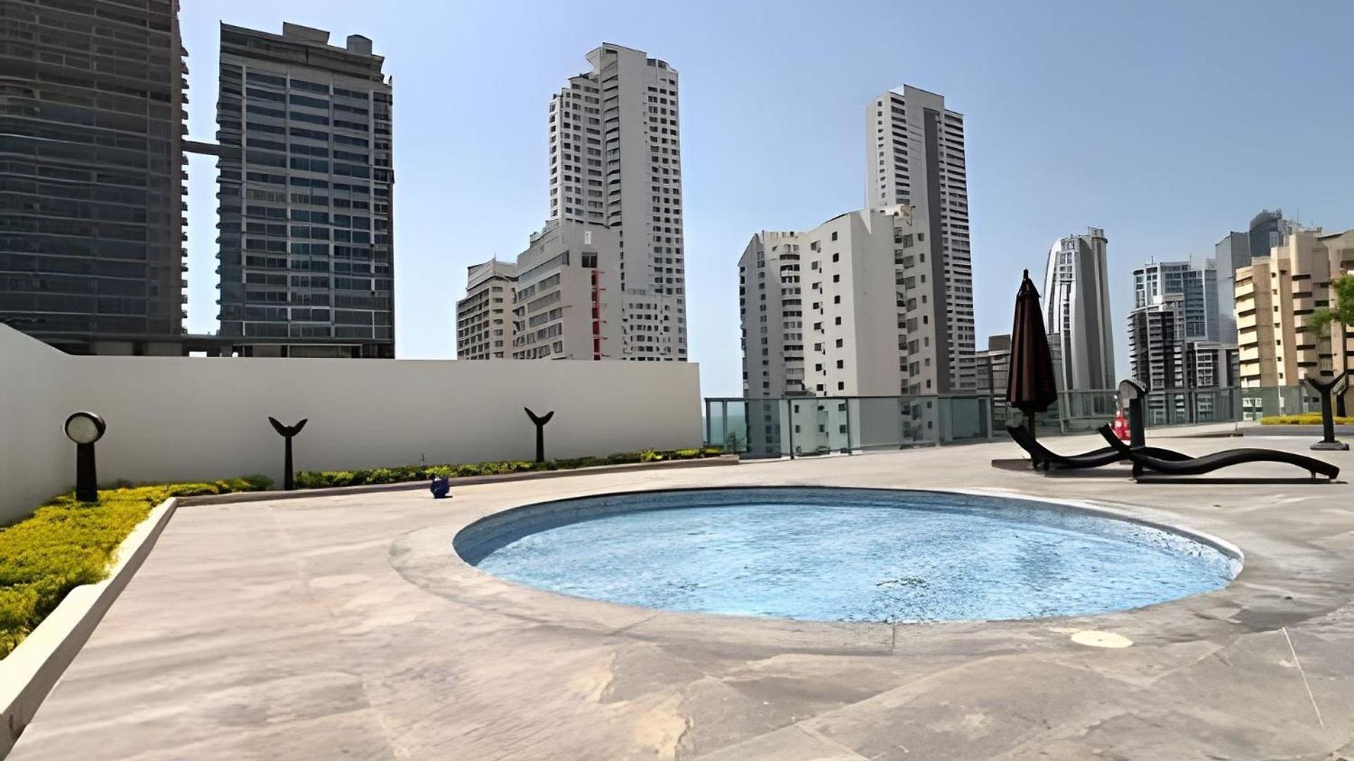 Infinitum Spectacular 23rd Floor 1 Bedroom Apartamento