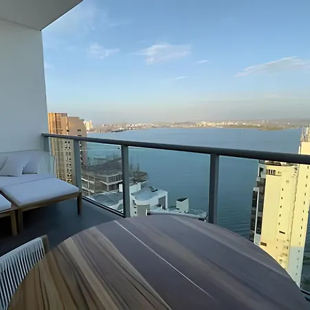 Infinitum Spectacular 23rd Floor 1 Bedroom *