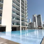 Infinitum Spectacular 23Rd Floor 1 Bedroom Condo